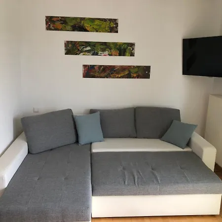 Cozy With Balcony