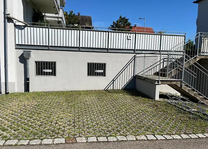 Cozy With Balcony Apartamento Friedrichshafen